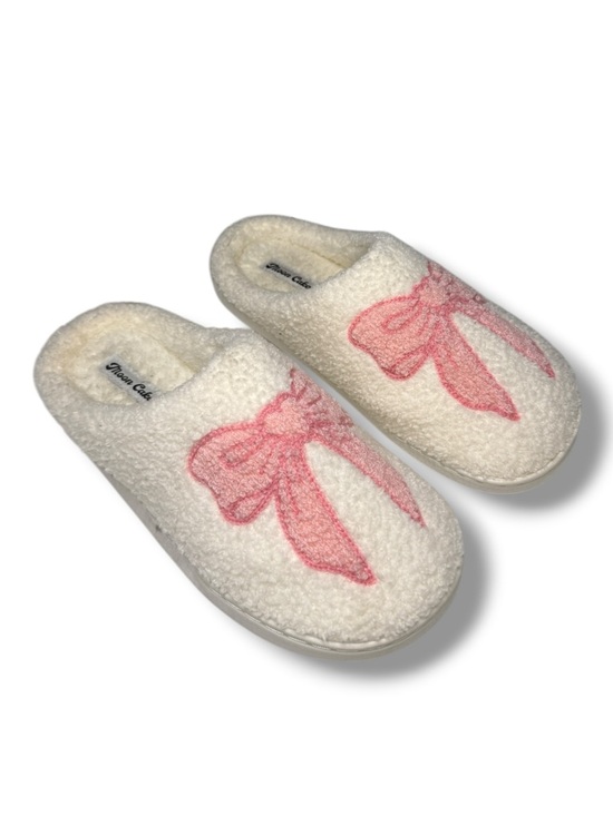 Moon Cake Shoes - Moon Cake Cream Slippers with Pink Bow Size M 7/8